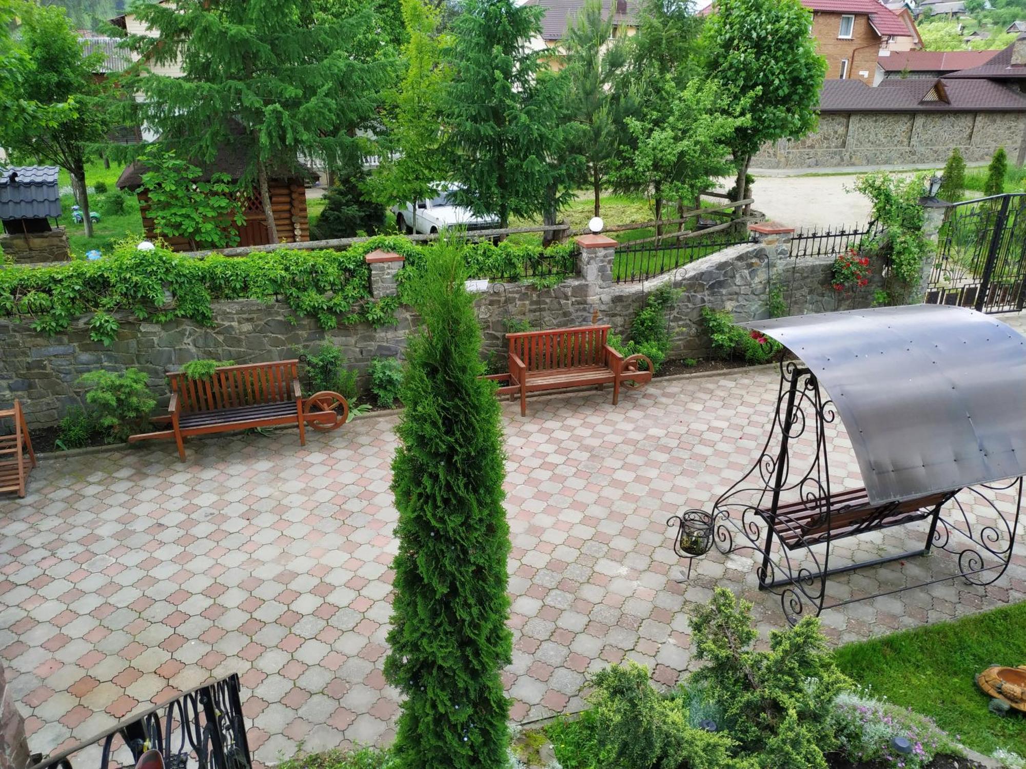 Hotel Kvitkovyi Rai Slavske Esterno foto